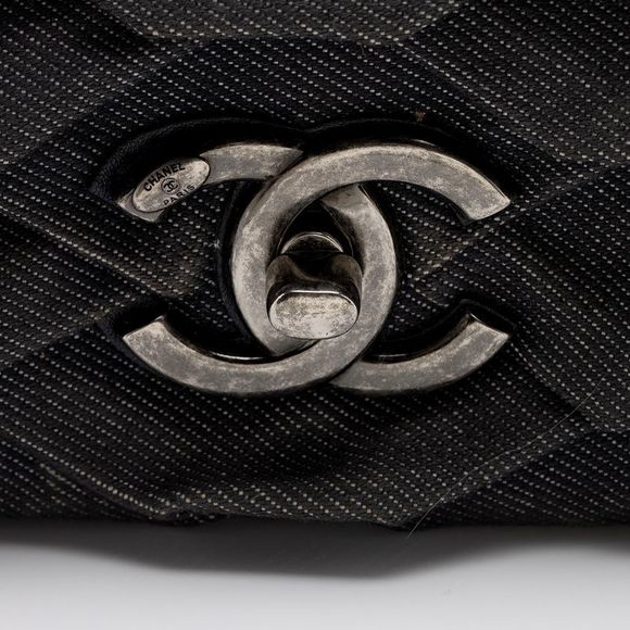 Chanel Pleated Denim Turtle Flap Bag - Picture 9 of 13